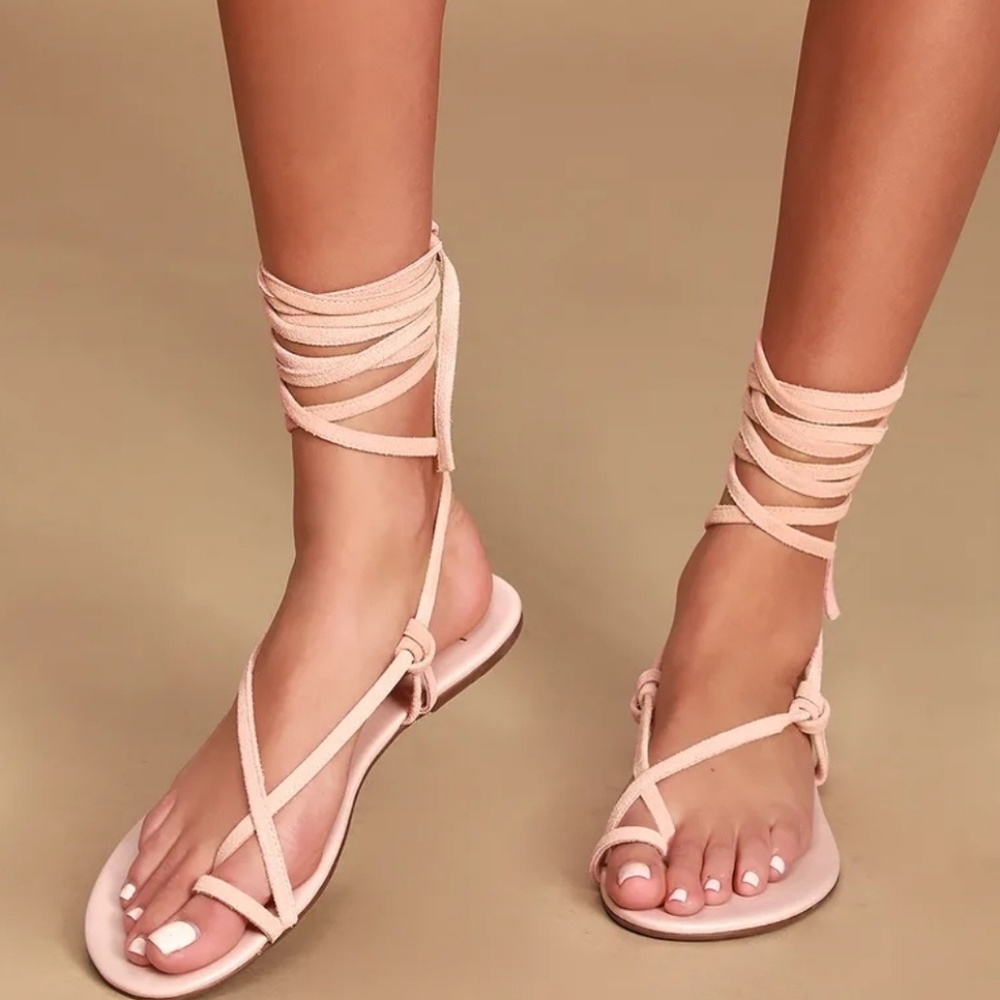 NWOT LULU'S LACE UP FLATS